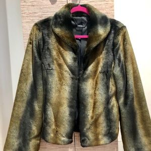 Trina Turk Faux Fur Jacket Size 6